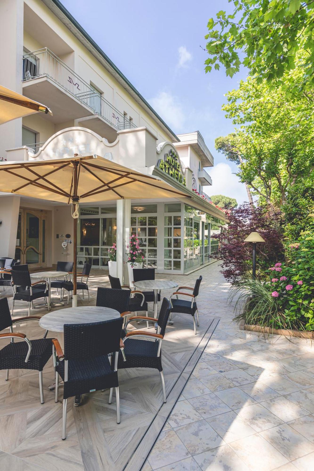 Hotel Athena Cervia Exterior foto