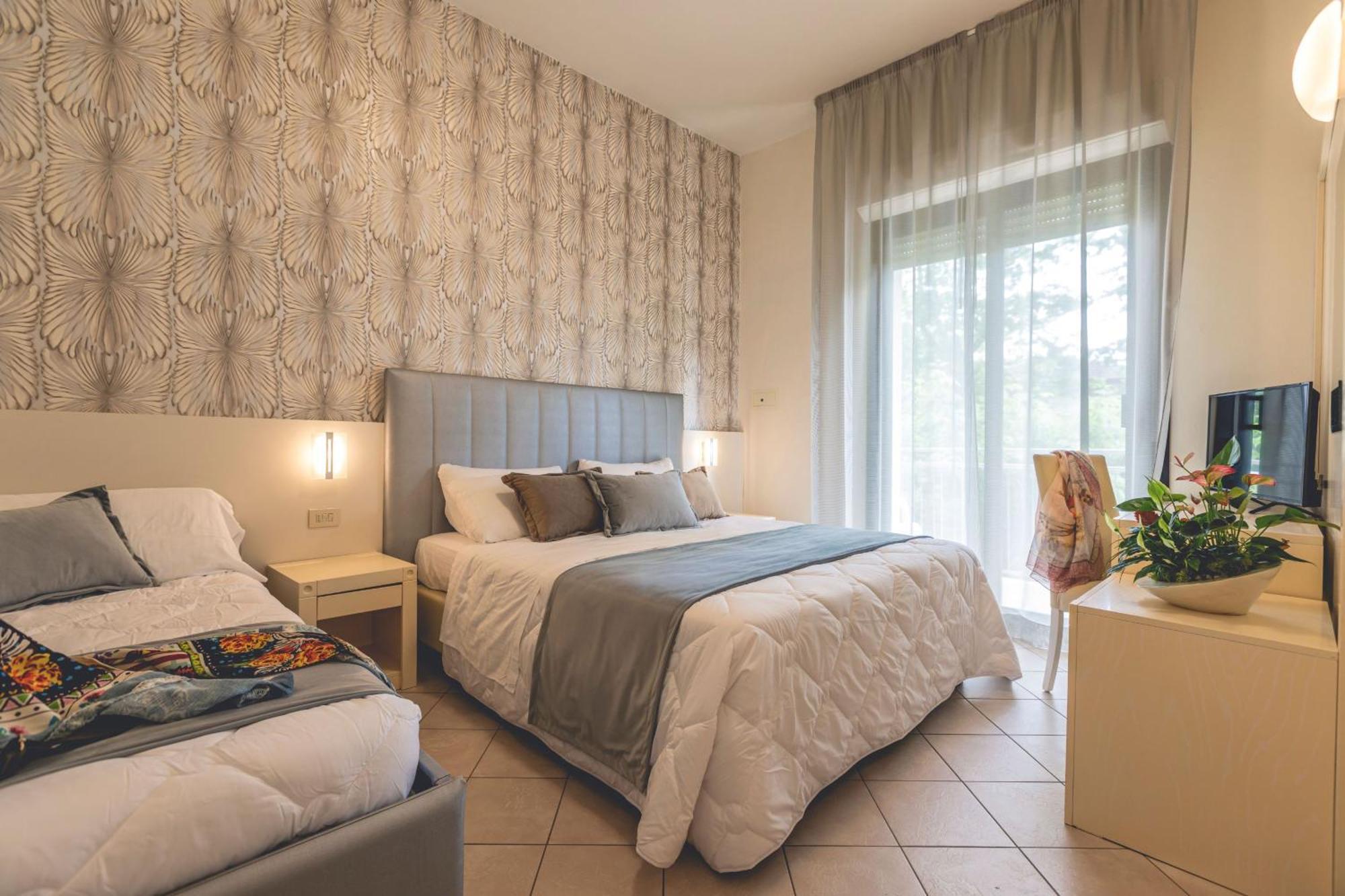 Hotel Athena Cervia Exterior foto